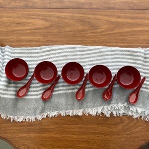 DONATING TO VETERANS: Black and Red Melamine Bowl and Spoon 10-pc Set